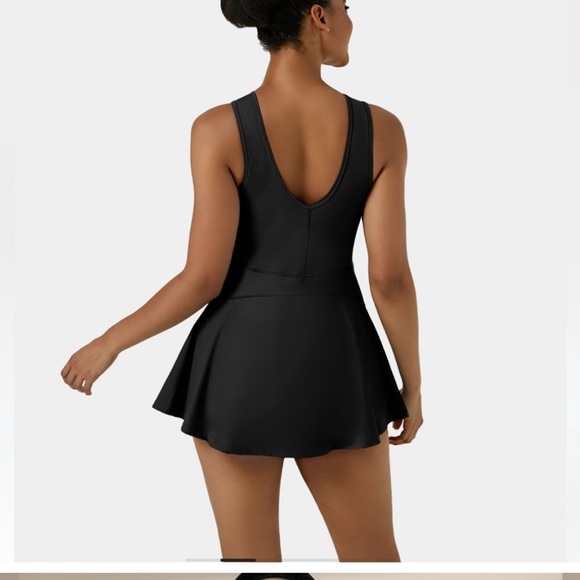 Halara Everyday Stretchy 2-in-1 Flare Pickleball Dress - Picture 2 of 8